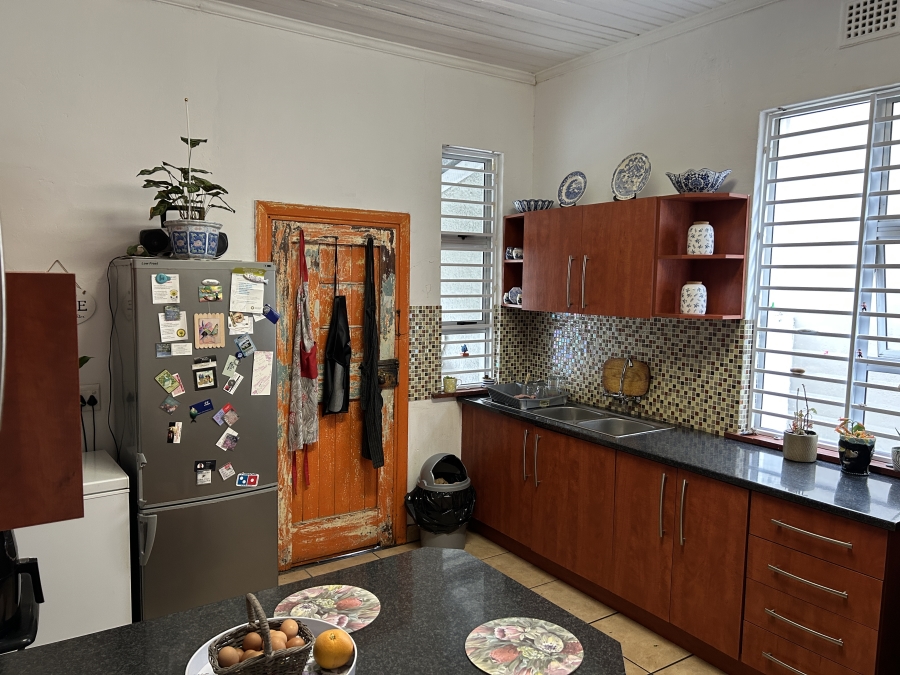 4 Bedroom Property for Sale in Maitland Western Cape